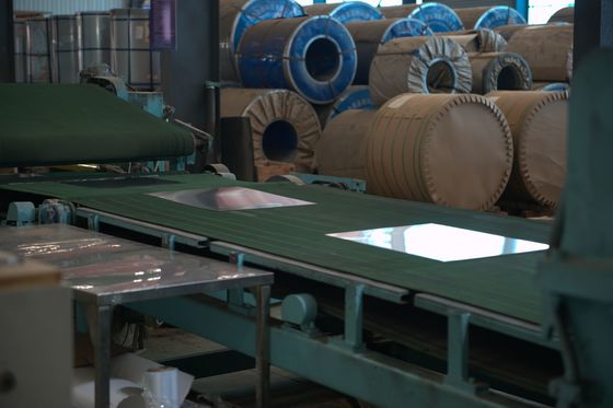 PE / PVDF / SMP sơn màu phủ cuộn nhôm cho tấm trang trí tòa nhà