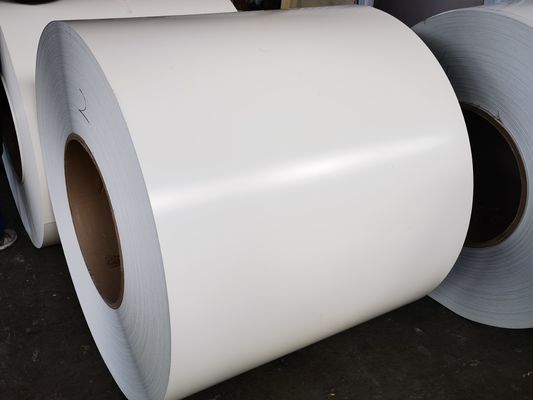 AA3105 0,76mm x 1219mm Màu sắc trắng sáng cao PE Sơn nhôm được sơn trước được sử dụng để chế tạo cửa cửa tròn