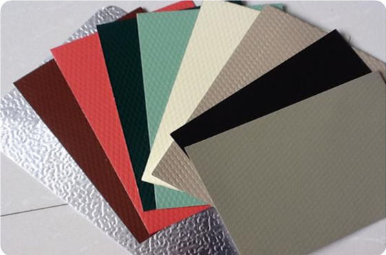 Hợp kim 3003 H24 Độ nóng 26 Gauge dày màu trắng Stucco Bảng nhôm đúc được sử dụng để xây dựng lớp phủ bên ngoài