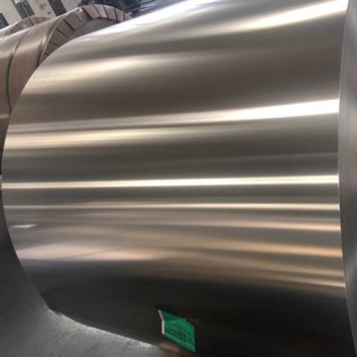 Hợp kim nhôm 8011 Cuộn nhôm (0,4–0,6mm, Chiều rộng có thể tùy chỉnh, Bề mặt chống ăn mòn PE) để lót chống thấm mái nhà