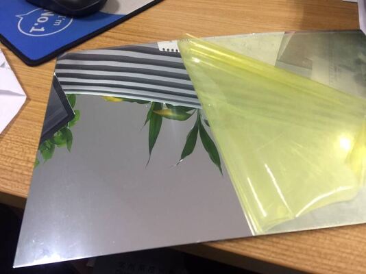 Hợp kim 1085 Độ dày 0,50mm Tấm nhôm hoàn thiện gương Màu vàng được sử dụng cho bảng trang trí nhà