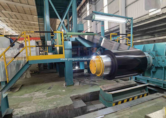 Vòng cuộn nhôm được sơn trước Vòng cuộn nhôm phủ phủ màu đen và trắng được sử dụng trong mái nhà và lớp phủ xây dựng